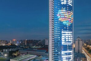 Exterior - Crowne Plaza Xi'an by IHG (Xi'an)