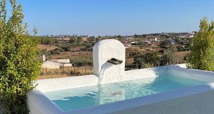 Casa acolhedora na pacata aldeia de Santo António do Baldio