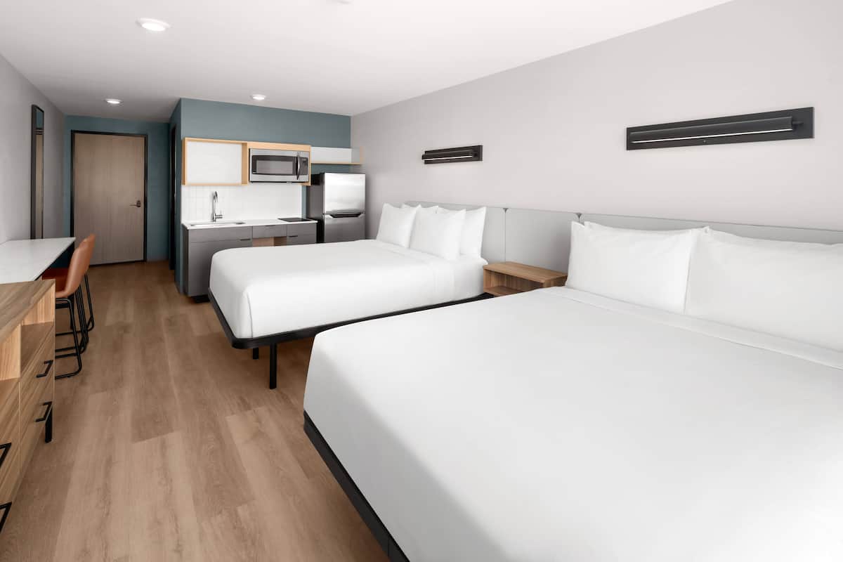 Laptop workspace, blackout curtains, free WiFi, bed sheets