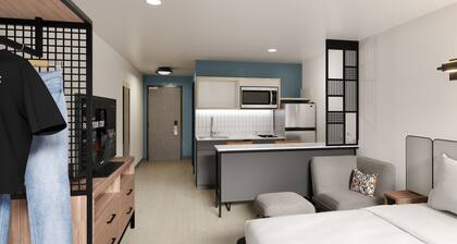 StudioRes Fort Myers Airport