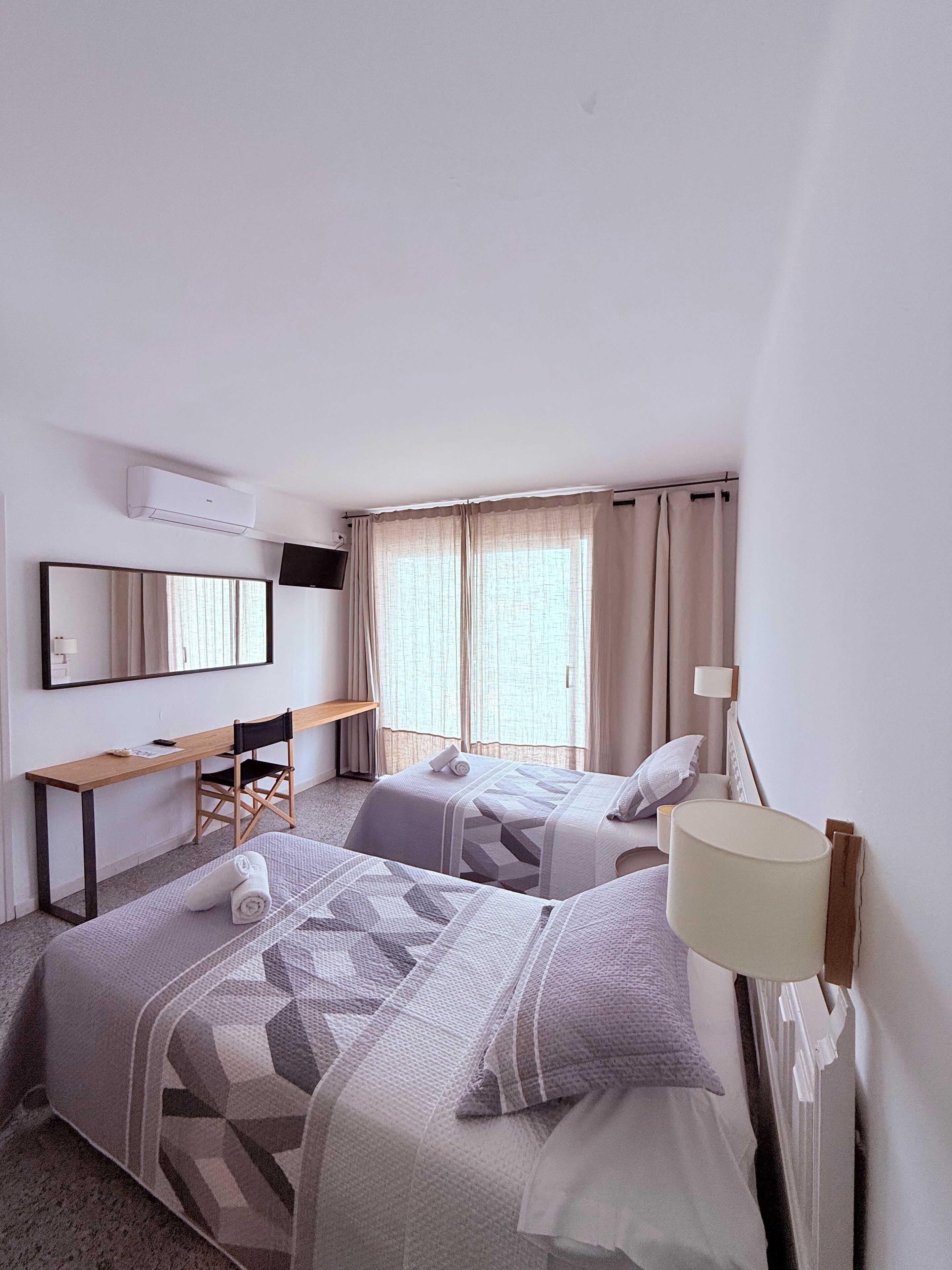 Chambre Double Standard, vue ville | Wi-Fi gratuit