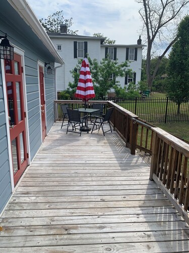 Great 2-bedroom, 2-bath cottage in Georgetown 2-blocks, 7-minutes to boardwalk