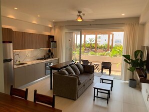 Smart TV - Summer Special-89/USD per night, 6-night minimum May15 thru October 31, 2026 (Bucerias,)