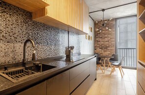 Deluxe Apartment, Balcony, City View | Private kitchen - Stylish Private Room City Views & Prime Location (Monterrey)