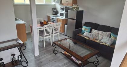Cozy 1-bedroom apartment in charming West Covina with AC, WiFi