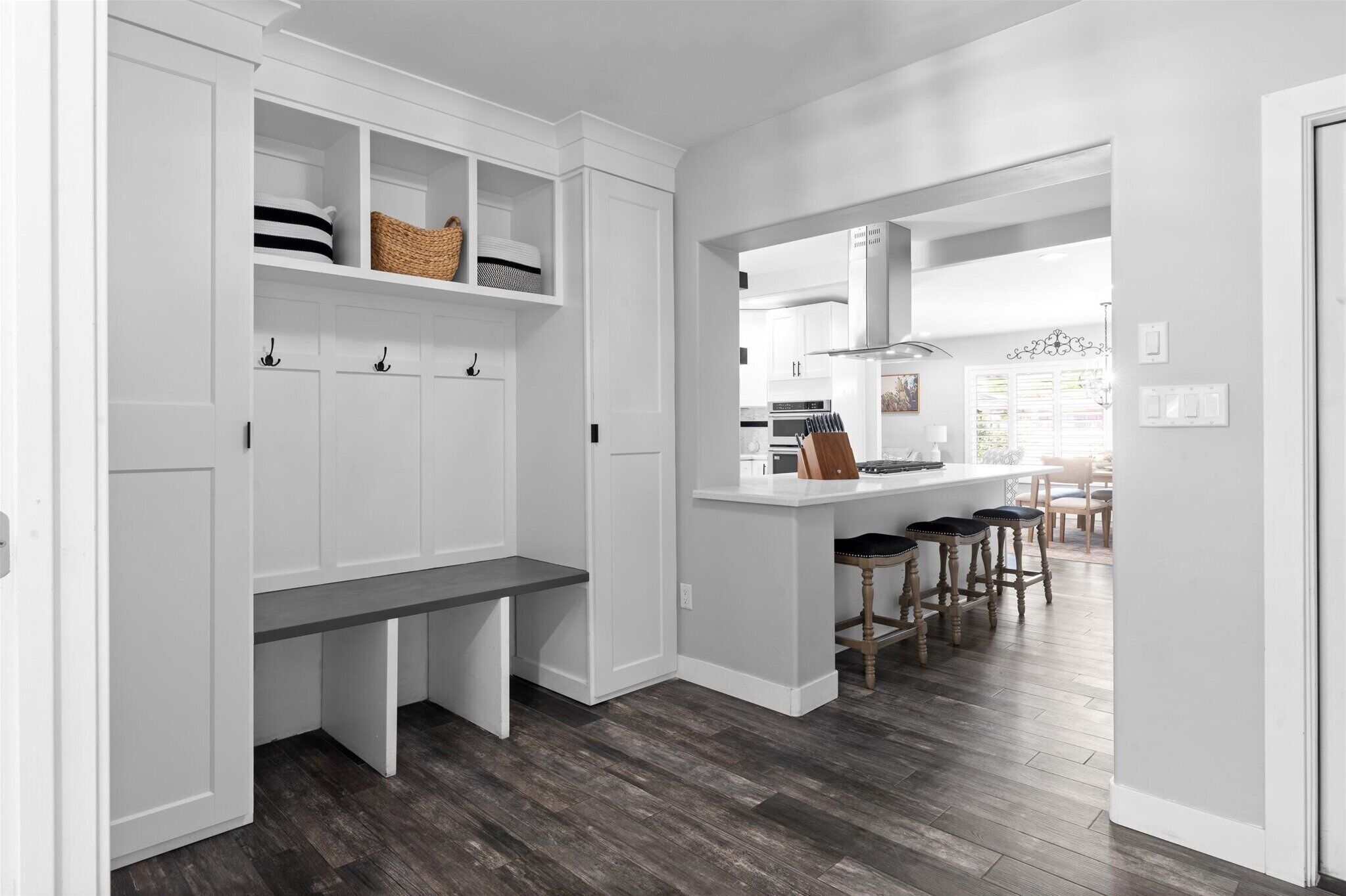 冰箱、微波炉、烤箱、炉灶