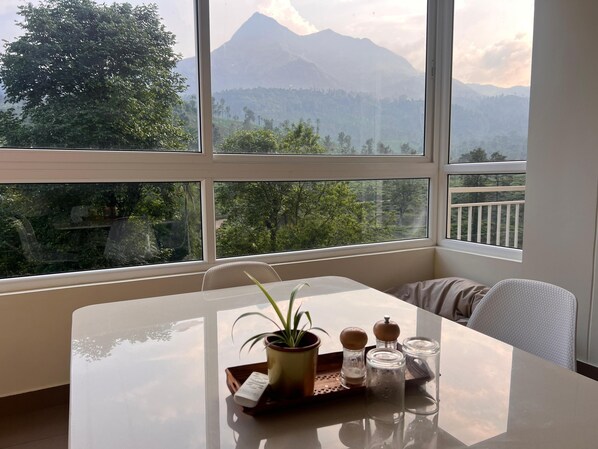 Dining room - Mountain Serenity (Vythiri)