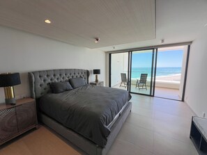 3 bedrooms, in-room safe, iron/ironing board, free WiFi