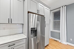 House, Multiple Beds, Patio, City View | Interior - The Journey Home | JZ Vacation Rentals (St. Louis)