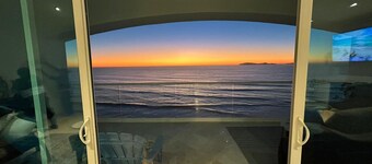 Cozy 2-bedroom apartment with AC, Wi-Fi and amazing view in charming Rosarito