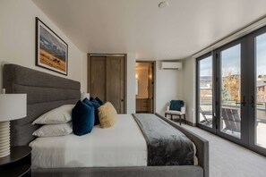 6 bedrooms, iron/ironing board, free WiFi, bed sheets - Wildhorse Preserve | Prime Location | Roof Top Hot Tub | Pool (Steamboat Springs)