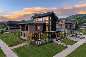 Exterior - Wildhorse Preserve | Prime Location | Roof Top Hot Tub | Pool (Steamboat Springs)