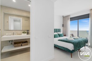 Room - Mariposa | Sea view - pool - terrace - spa (La Cala de Mijas)