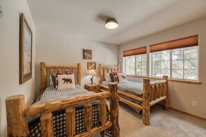 2 chambres, bureau, fer et planche à repasser, Wi-Fi gratuit