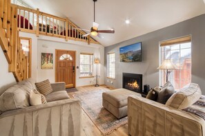 Smart-tv, eldstad och printers