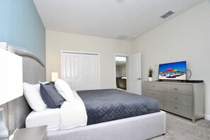 5 bedrooms, iron/ironing board, free WiFi, bed sheets - Champions Gate Gem – Pool, Spa, Near Parks (Davenport)
