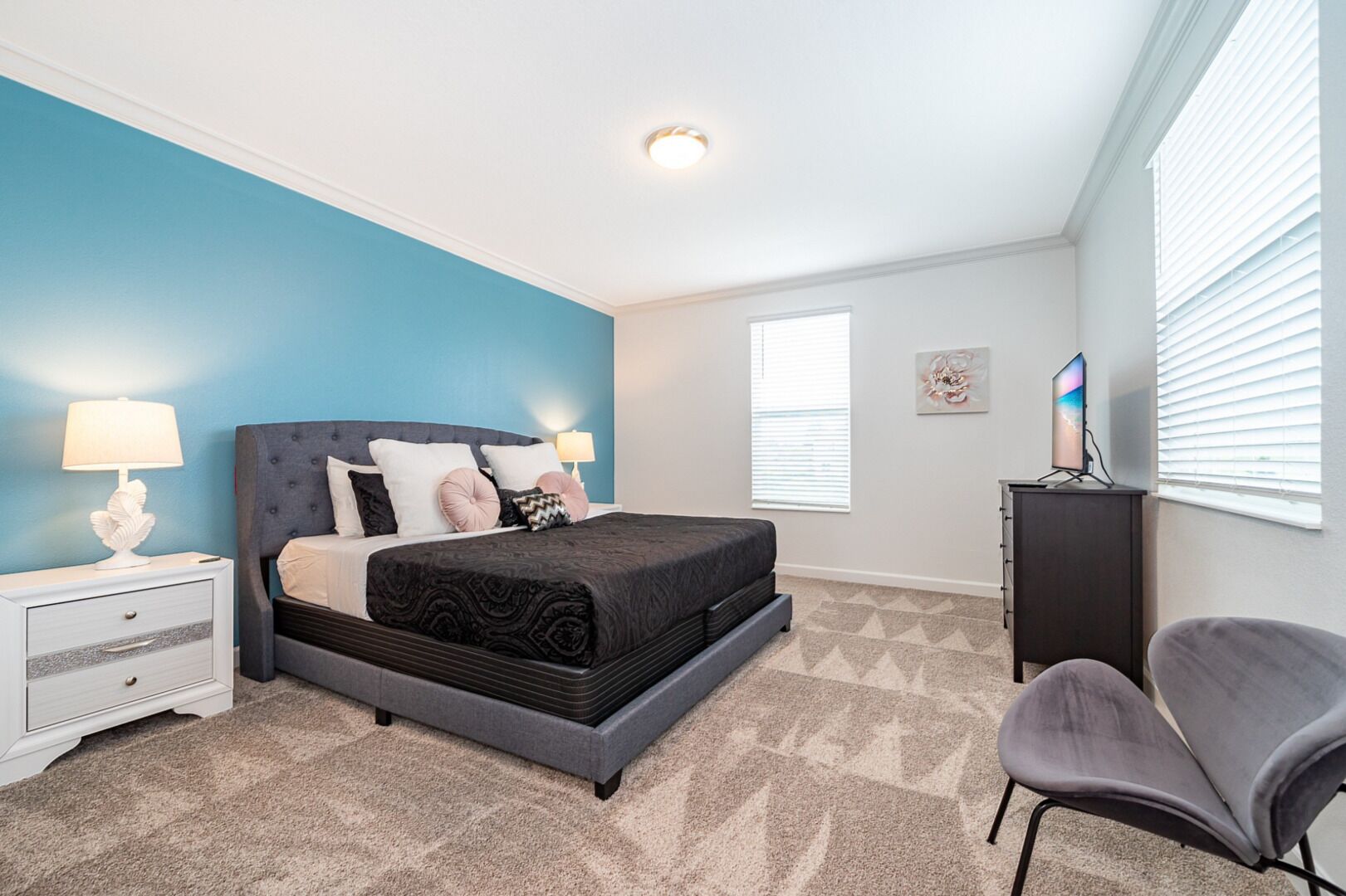 5 bedrooms, iron/ironing board, free WiFi, bed sheets