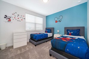 5 bedrooms, iron/ironing board, free WiFi, bed sheets
