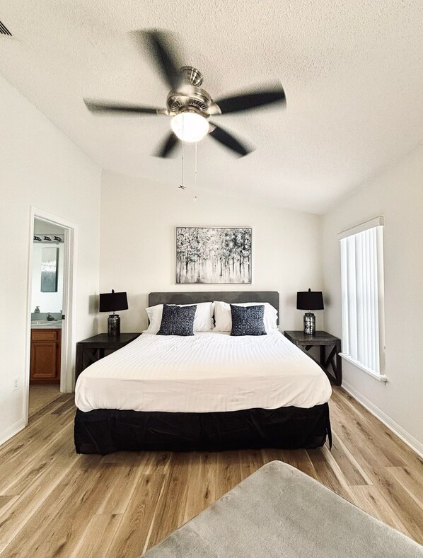 3 bedrooms, iron/ironing board, free WiFi, bed sheets