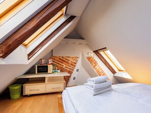 1 bedroom, iron/ironing board, WiFi, bed sheets