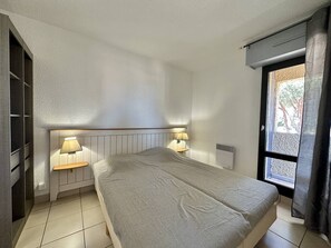 1 bedroom, free WiFi - CAP D'AGDE - La Roquille beach / Ref 210 (CAP D'AGDE)