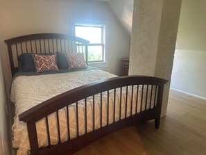 4 makuuhuonetta, ilmainen Wi-Fi, vuodevaatteet