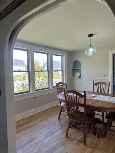 Sawyer Cove Cottage