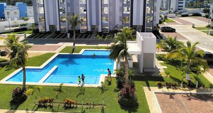 Rest and recreation apartment with swimming pool and air conditioning