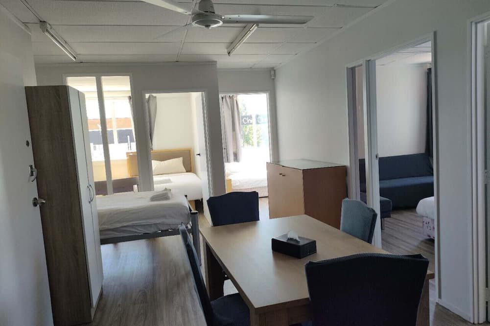 2 Double 5 Single 2 Sofa Beds Suite 1