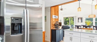 3041 The Beach House*Easy 0.2 mile walk to beach