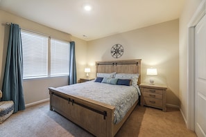 3 bedrooms, iron/ironing board, travel crib, WiFi