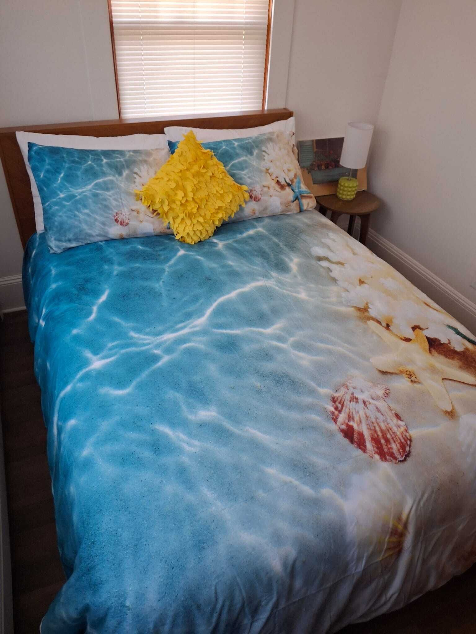 5 bedrooms, desk, iron/ironing board, free WiFi