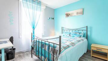 3 bedrooms, free WiFi, bed sheets