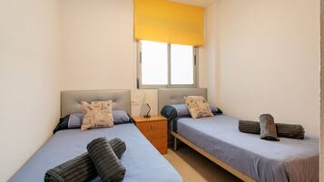 2 habitaciones, tabla de planchar con plancha y wifi gratis