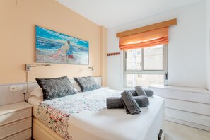 2 slaapkamers, een strijkplank/strijkijzer, gratis wifi, beddengoed