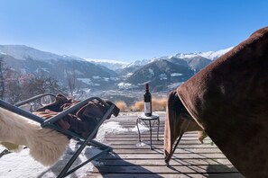 Property grounds - Room 'Ortlersuite Zi 4' with Mountain View, Shared Garden and Balcony (Schluderns)