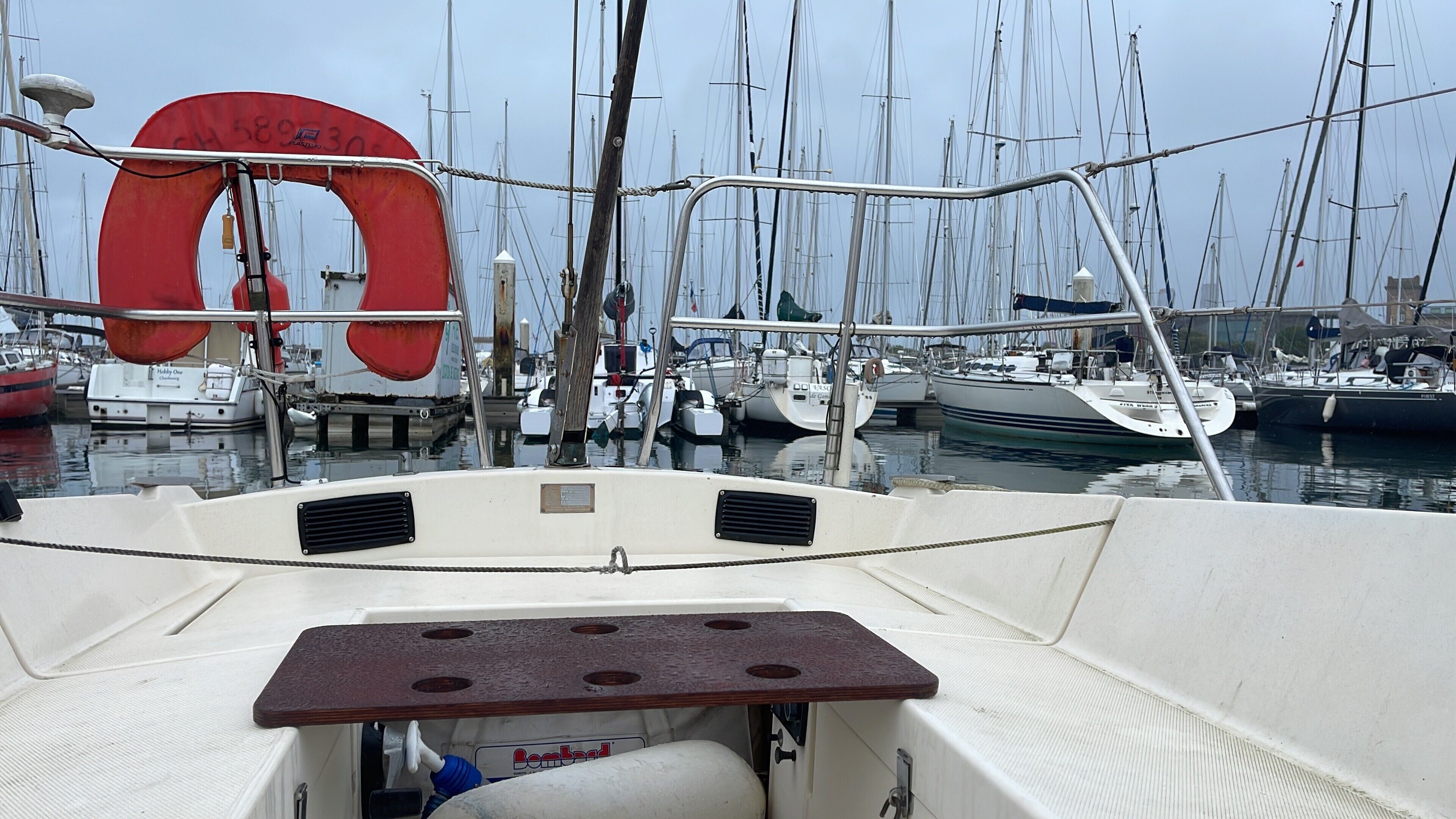 Marina/club náutico