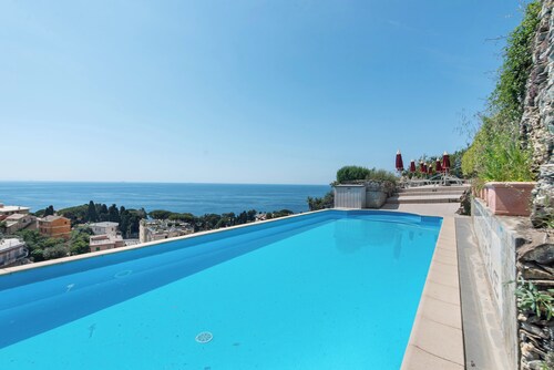 Appartement 'Le Pale - Girasole' avec vue sur la mer, Wi-Fi et climatisation