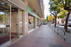 Exterior detail - Casa Nenè - Free Parking City Center Apartment with Balcony and Wi-Fi (Diano Marina)