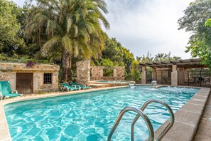Pool - Country House 'La Carrasca' with Private Pool, Private Terrace and Wi-Fi (Catral)