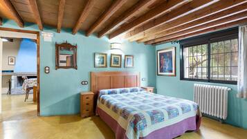 5 Schlafzimmer, BĂŒgeleisen/BĂŒgelbrett, kostenloses WLAN, BettwĂ€sche