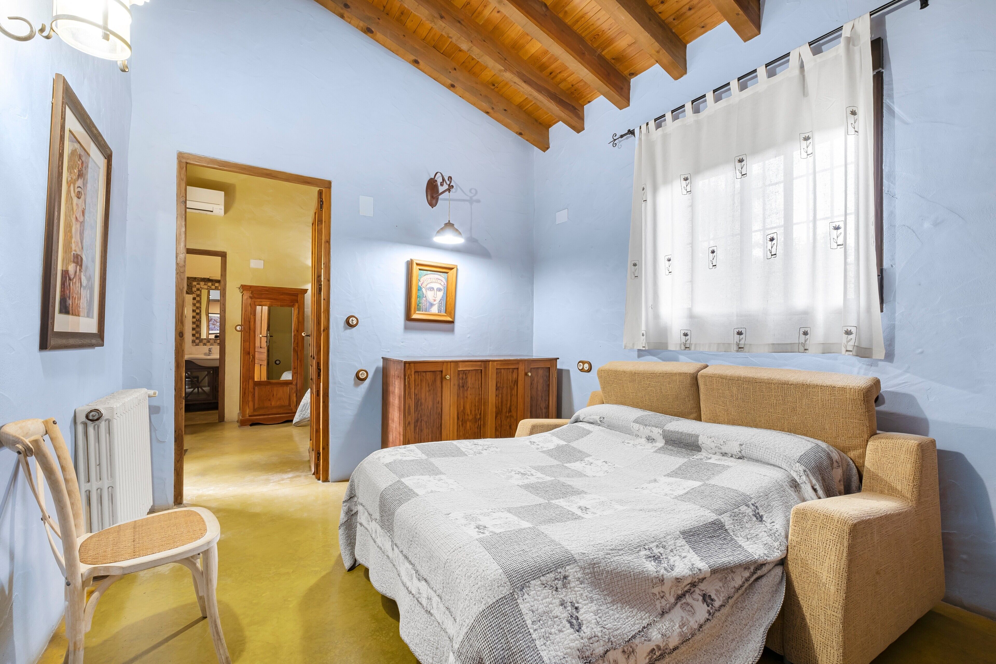 5 Schlafzimmer, Bügeleisen/Bügelbrett, kostenloses WLAN, Bettwäsche