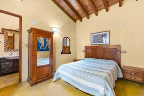 5 quartos, ferros/tábuas de passar roupa, Wi-Fi de cortesia