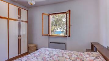 2 habitaciones, wifi gratis y ropa de cama