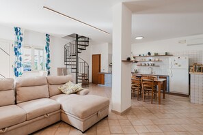 电视、电子游戏