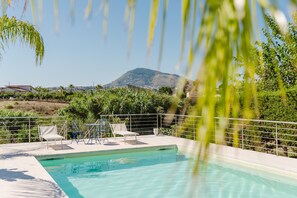 Pool - Apartment 'Elena' with Mountain View, Wi-Fi and Air Conditioning (Alcamo)
