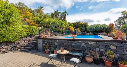 Holiday Home 'Queen Etna - Beautiful Pool' with Sea View, Wi-Fi and Air Conditioning