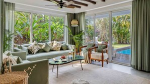 Room - 3bhk Private Pool 1km to Thalassa Villa Scapes (Siolim)