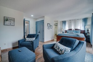3 bedrooms, iron/ironing board, free WiFi, bed sheets