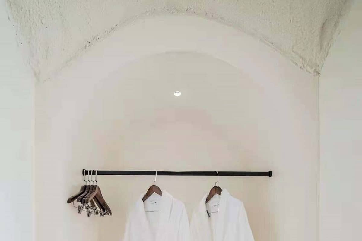 Romantisches Doppelzimmer, Meerblick | Badezimmer | Badewanne und Dusche (separat), kostenlose Toilettenartikel